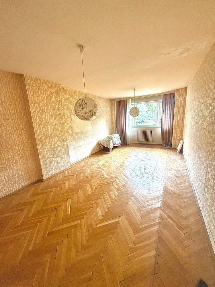 Тристаен апартамент за продажба в кв. Иван Вазов - 0