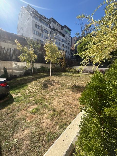 Двустаен апартамент за продажба в кв. Банишора - 0